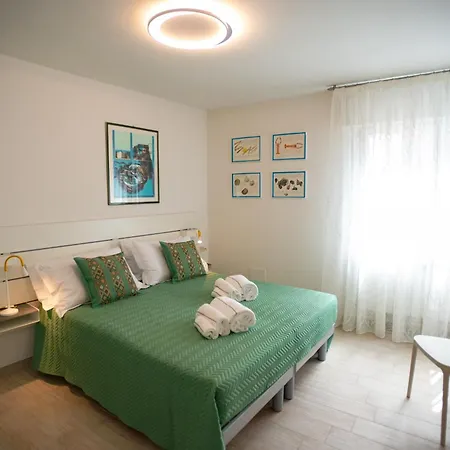 Δωμάτια σε οικογενειακή κατοικία Casa Lilly Κιότζα