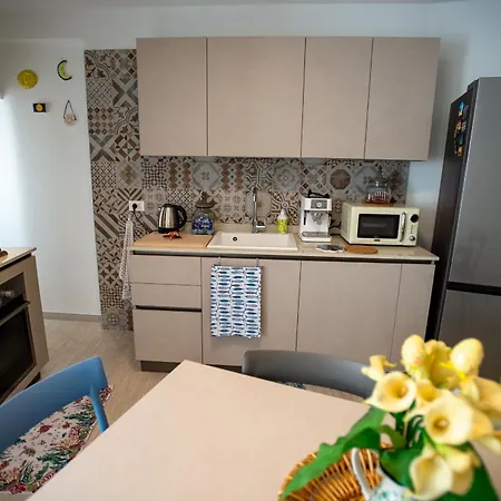 Δωμάτια σε οικογενειακή κατοικία Casa Lilly Κιότζα